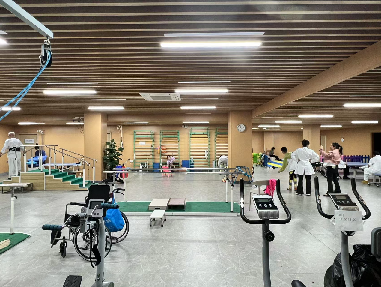 守护健康每一天 —— 广州圣美医院康复科在行动